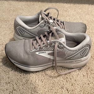 Brooks ghost 14 running shoes size 8